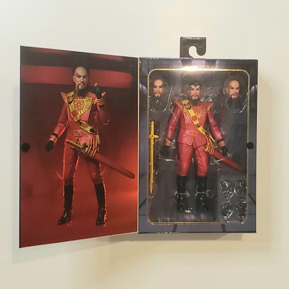 ⚡🎥 NECA Flash Gordon Ming the Merciless Military Suit 7" Figure Sealed MIB C015 - Picture 2 of 3